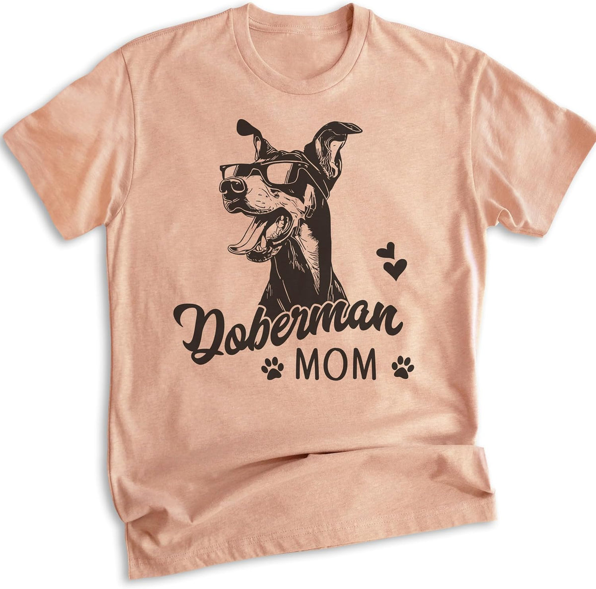 EVERTREE CLOTHING Doberman Mom T-Shirt, Unisex Women's Shirt, Doberman Pinscher Owner, Best Dog Mom Gift - Heather Sunset