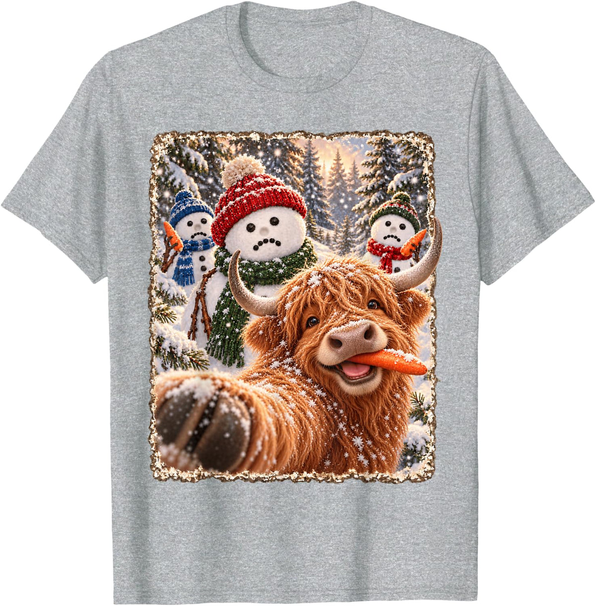 Funny Highland Cow Playful Christmas Snowman Selfie T-Shirt - Heather Grey